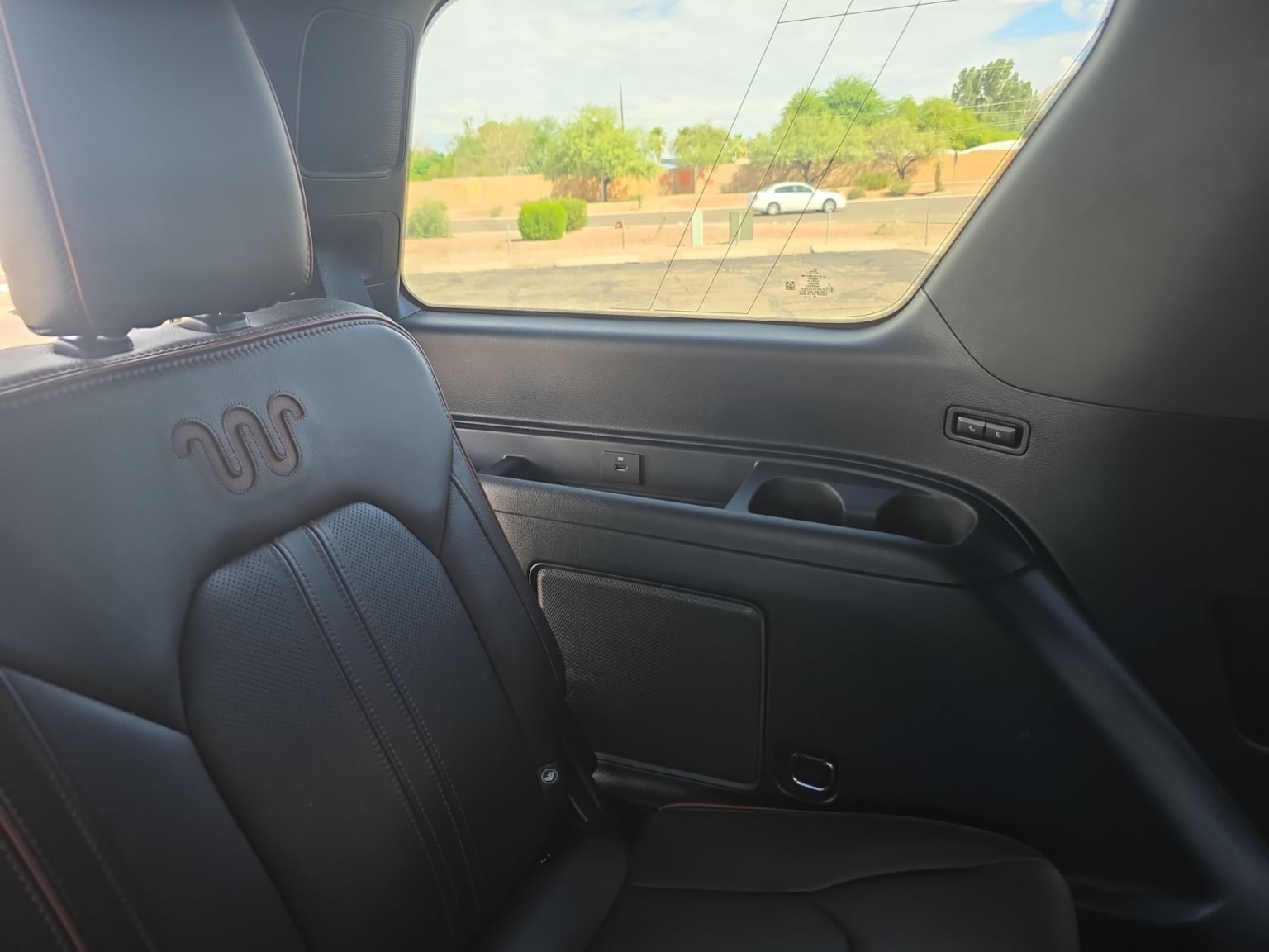 Ford Expedition photo 23