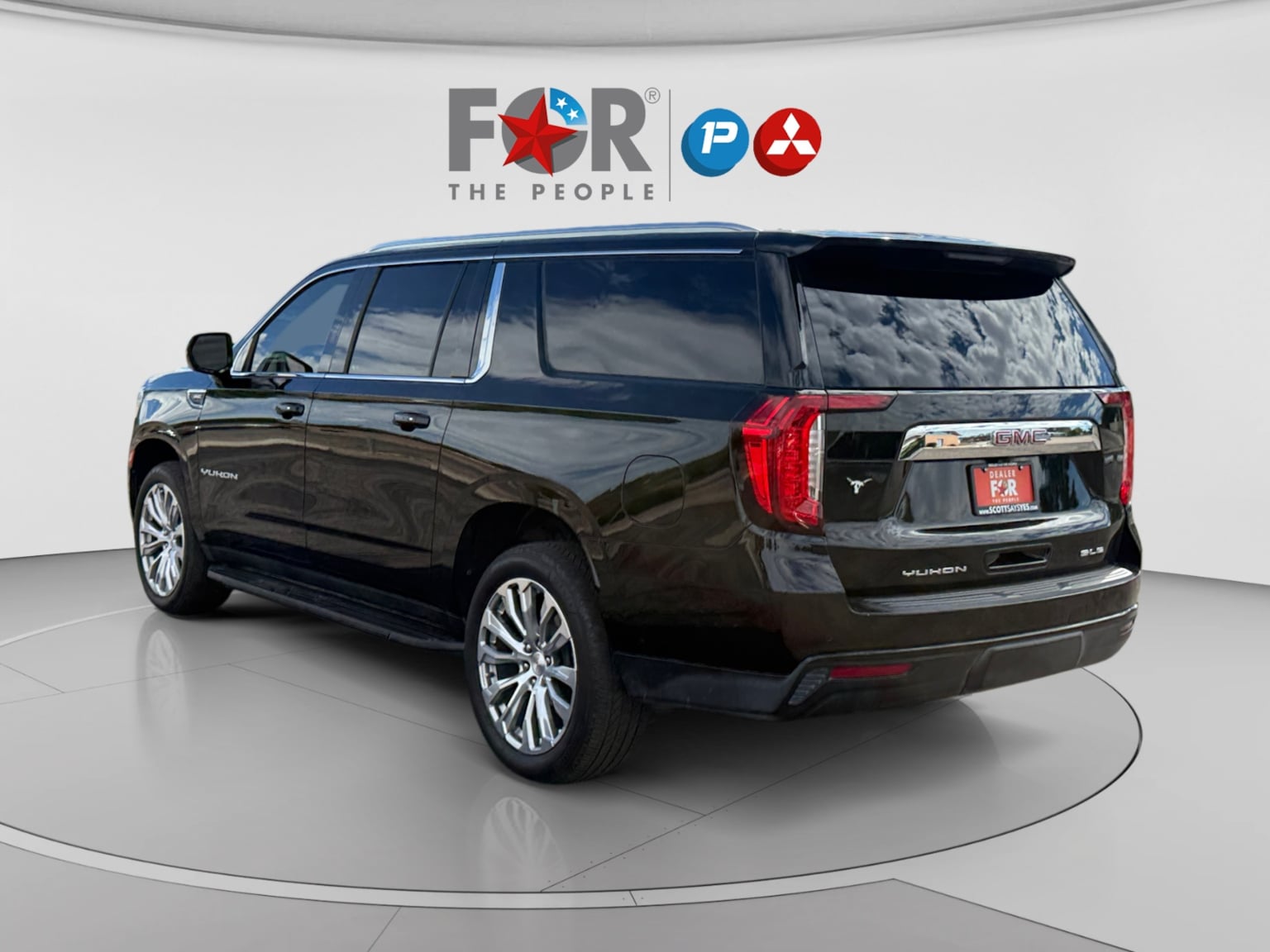 GMC Yukon XL photo 3