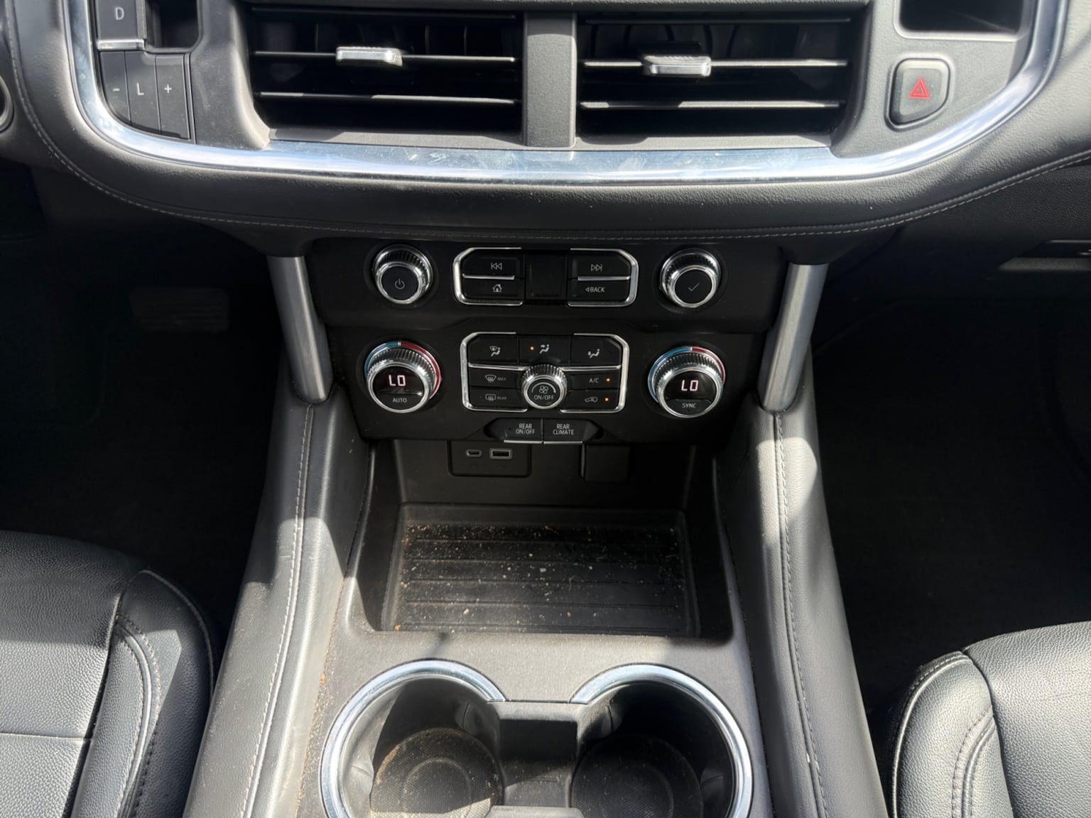 GMC Yukon XL photo 15