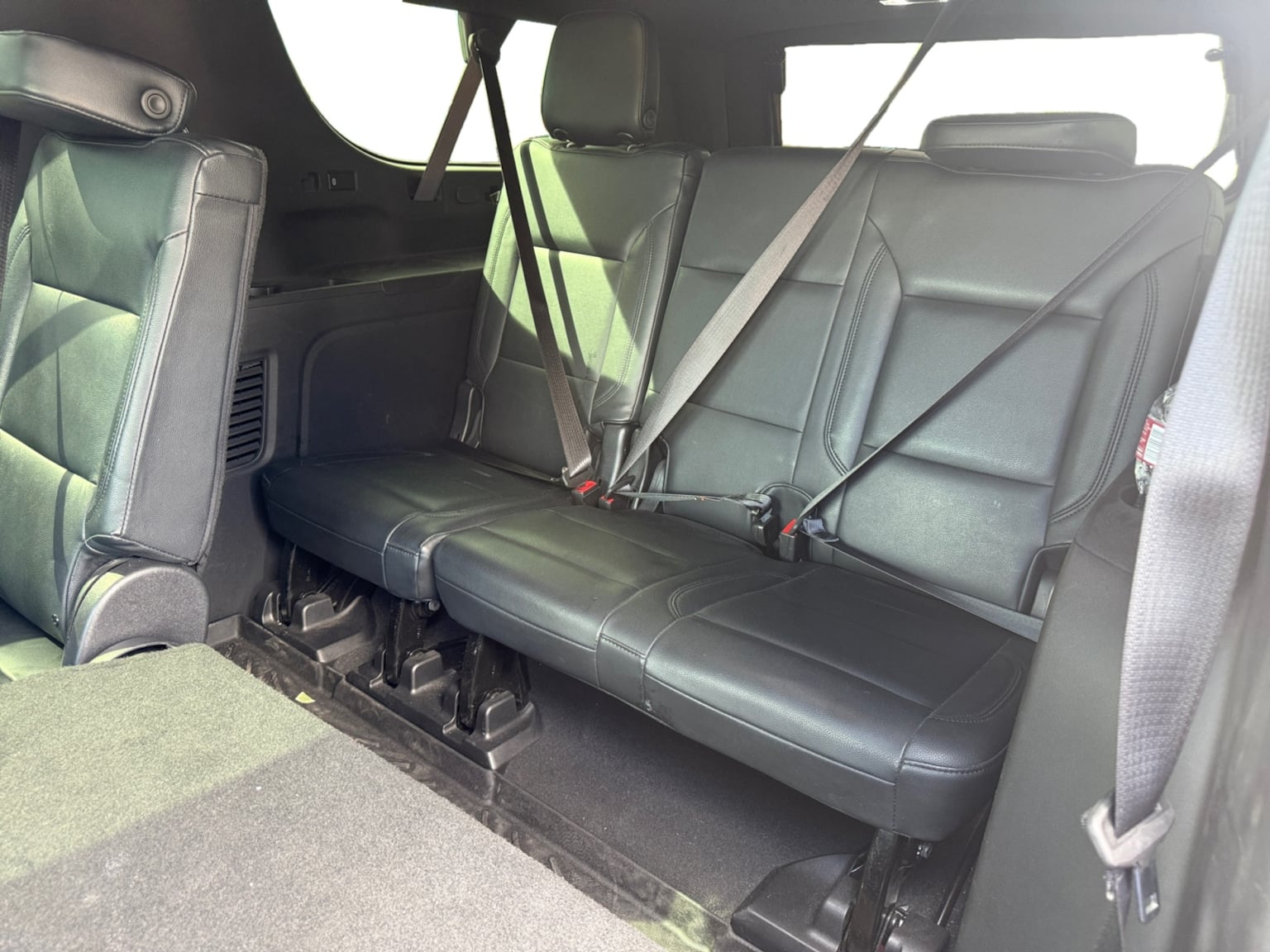 GMC Yukon XL photo 16
