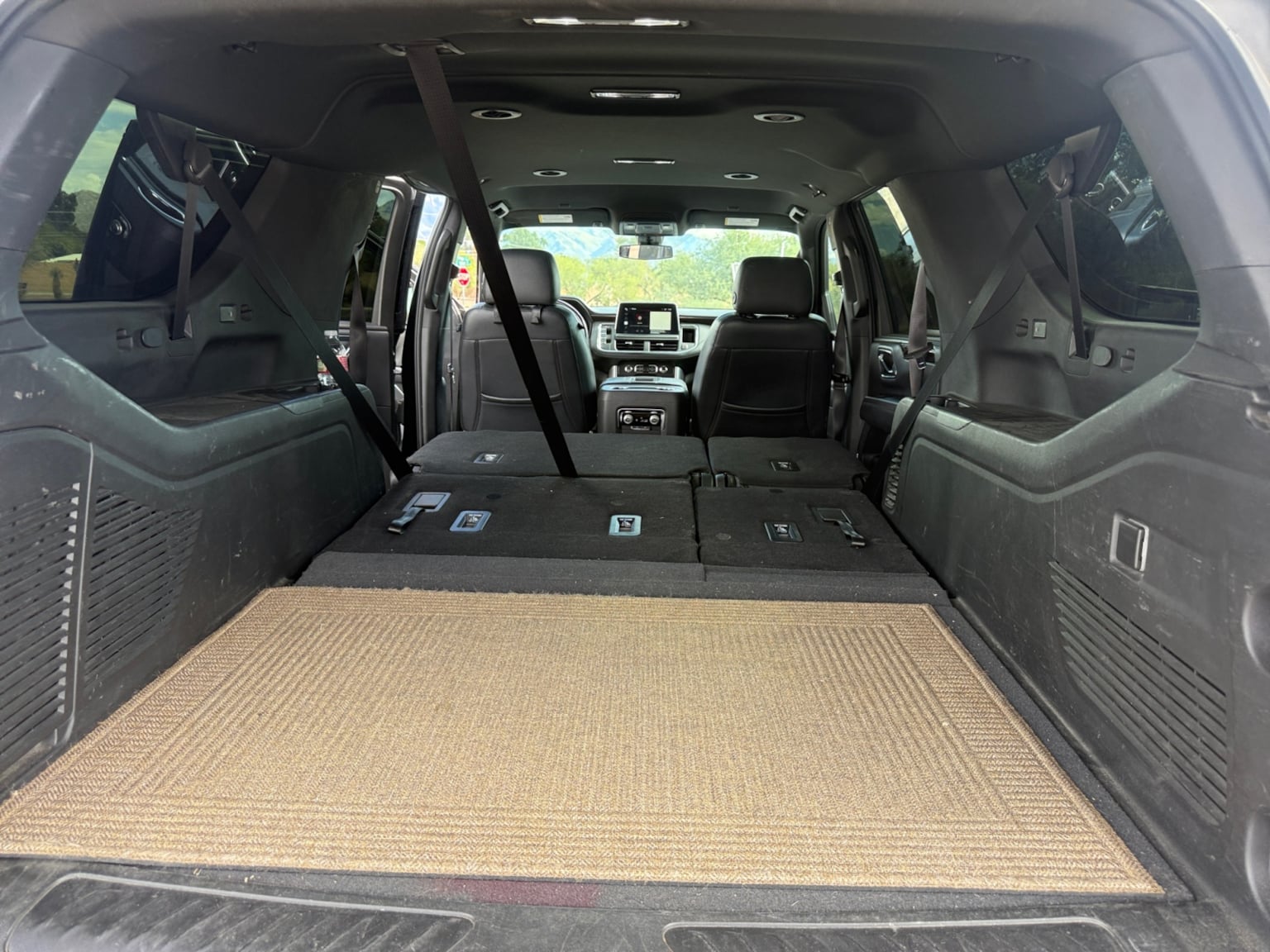 GMC Yukon XL photo 24