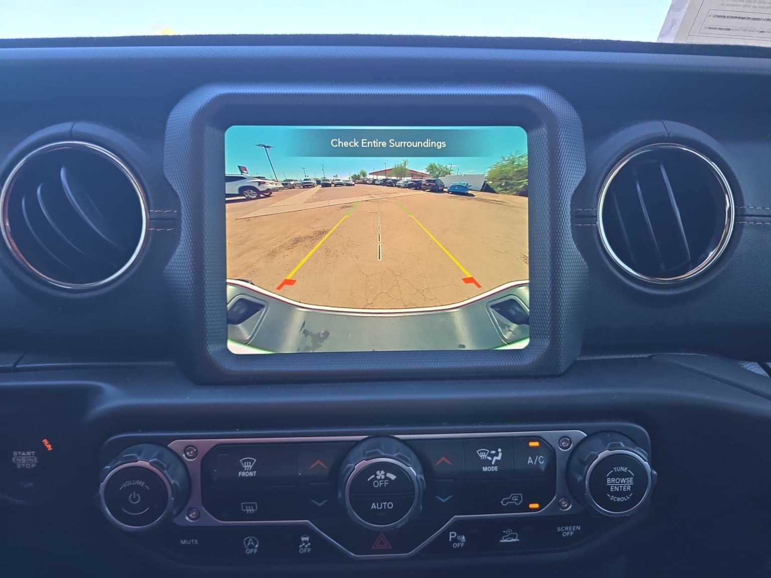 Jeep Gladiator photo 21