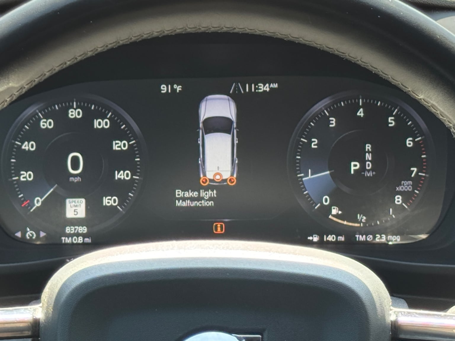 Volvo XC40 photo 14