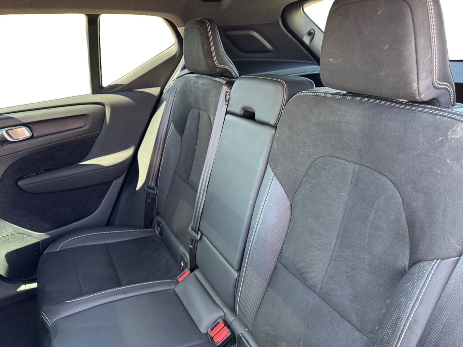 Volvo XC40 photo 16