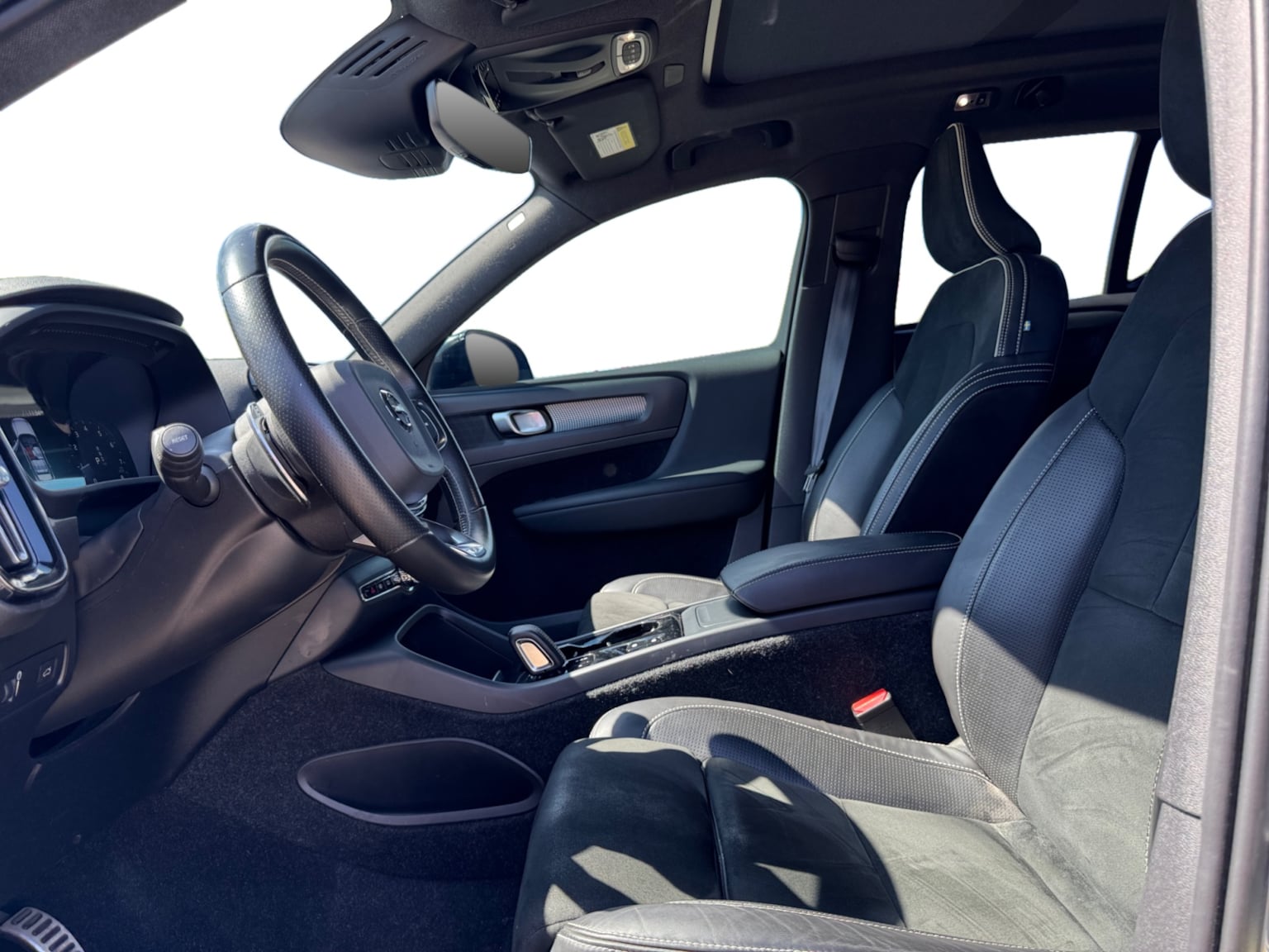 Volvo XC40 photo 10
