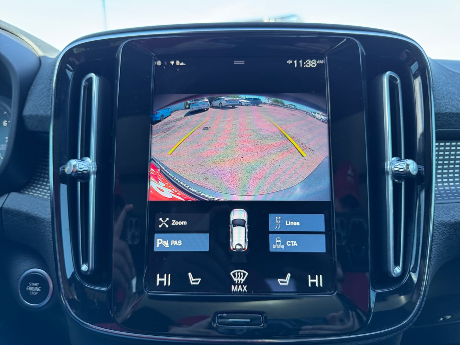 Volvo XC40 photo 21