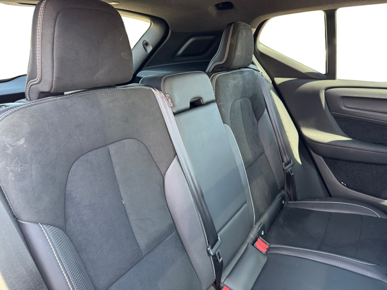 Volvo XC40 photo 18