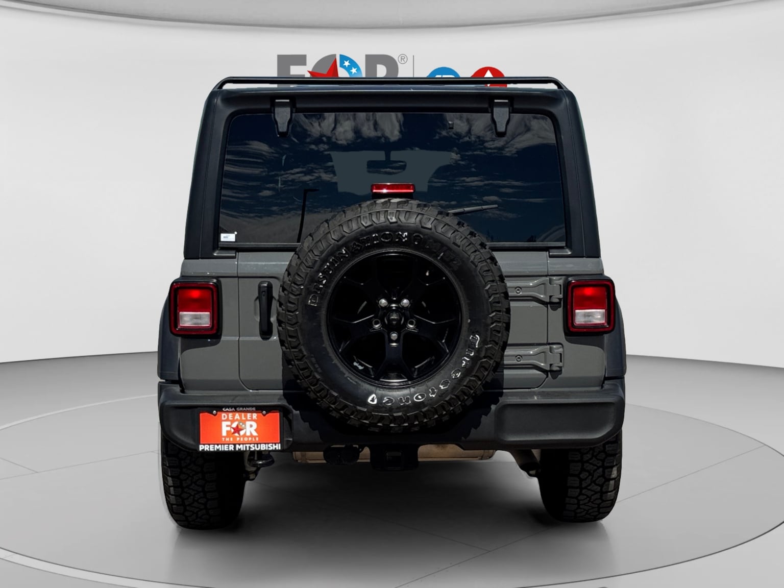 Jeep Wrangler photo 4