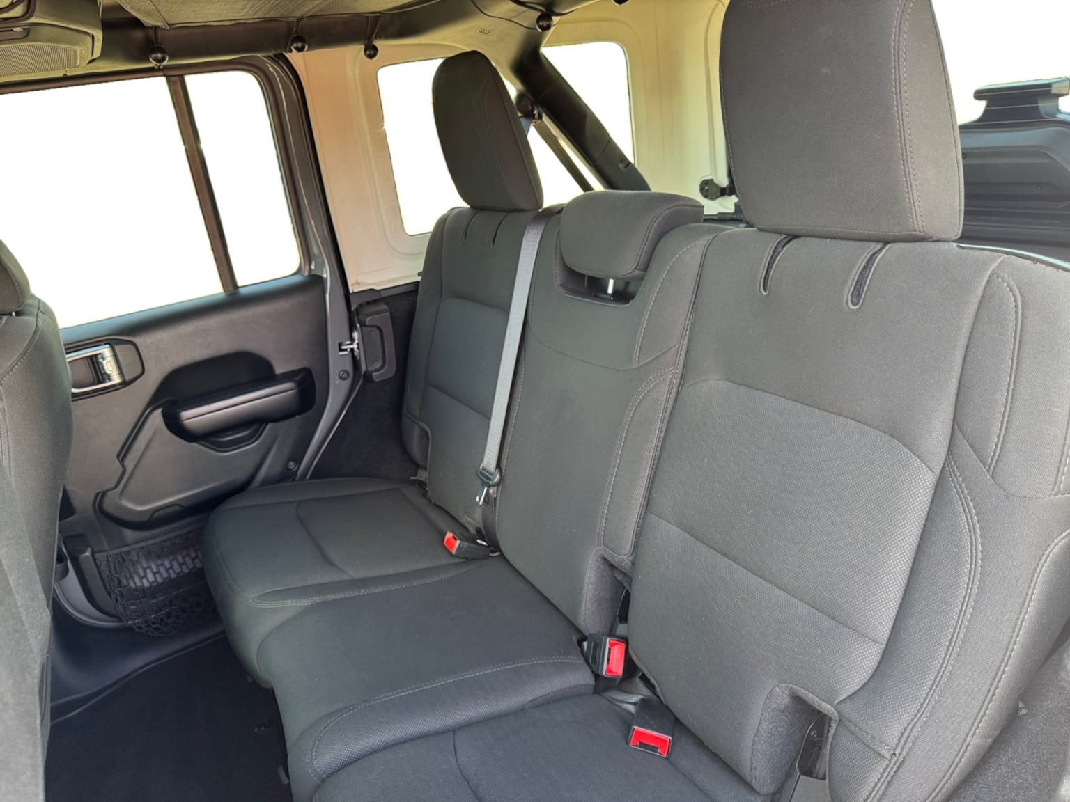Jeep Wrangler photo 16