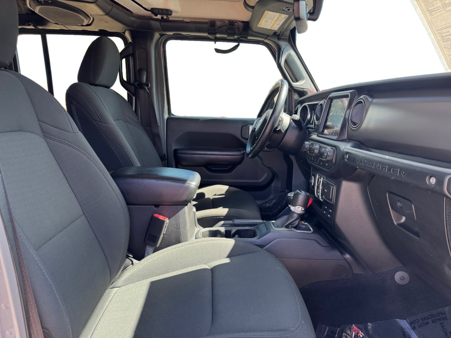 Jeep Wrangler photo 17