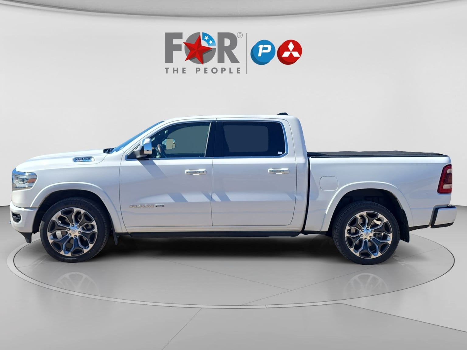 Ram 1500 photo 2
