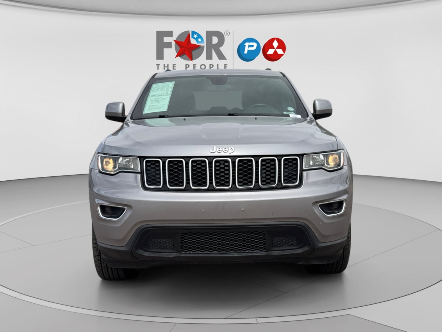 Jeep Grand Cherokee photo 8