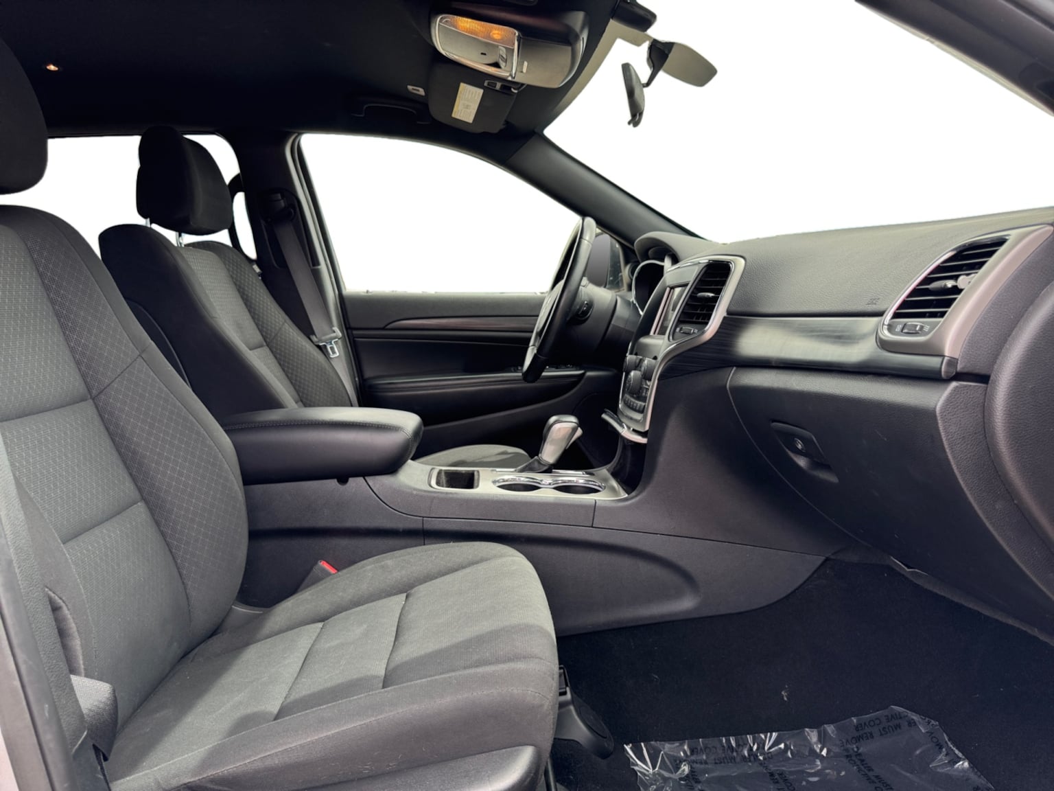 Jeep Grand Cherokee photo 17