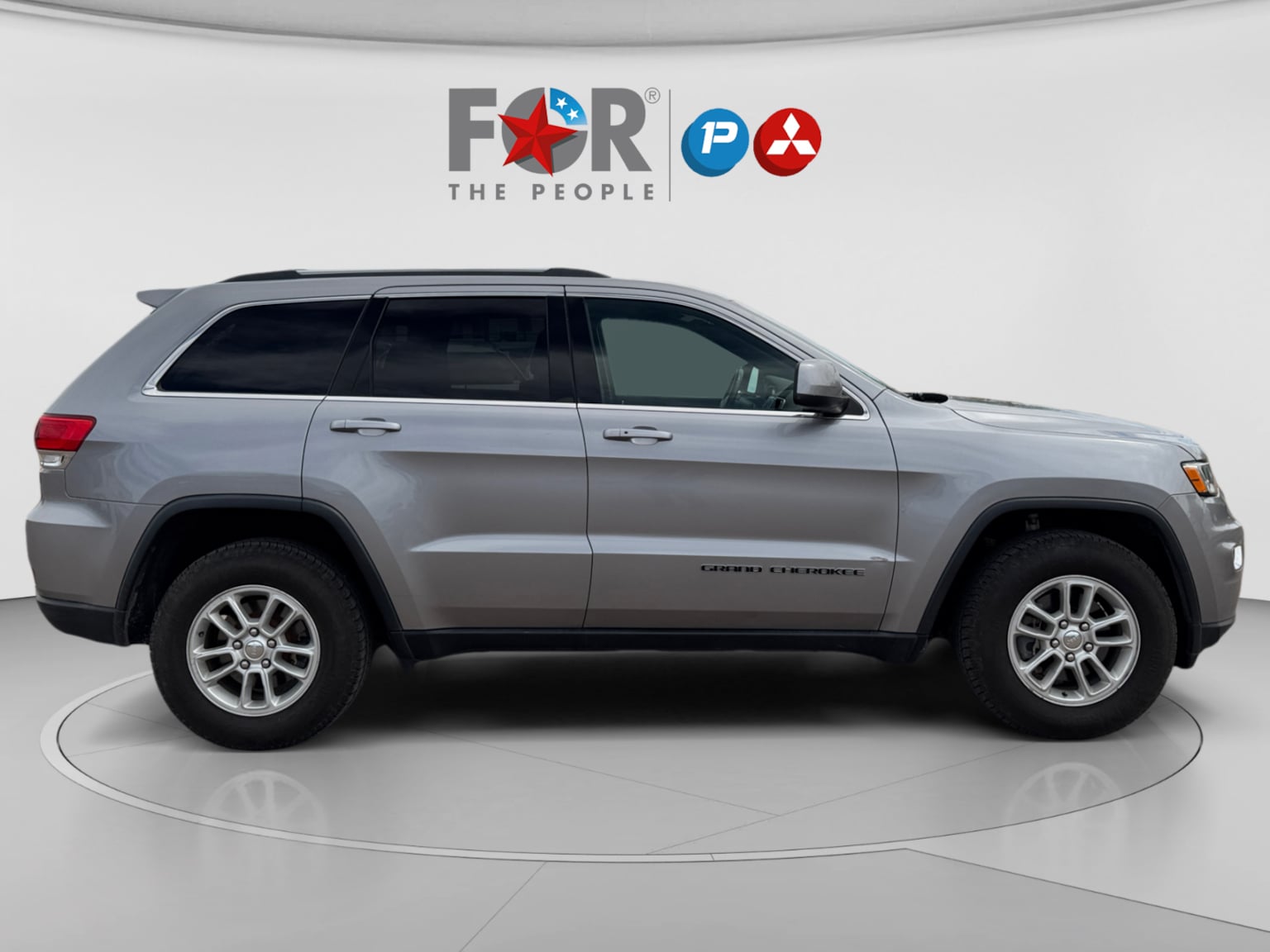 Jeep Grand Cherokee photo 6