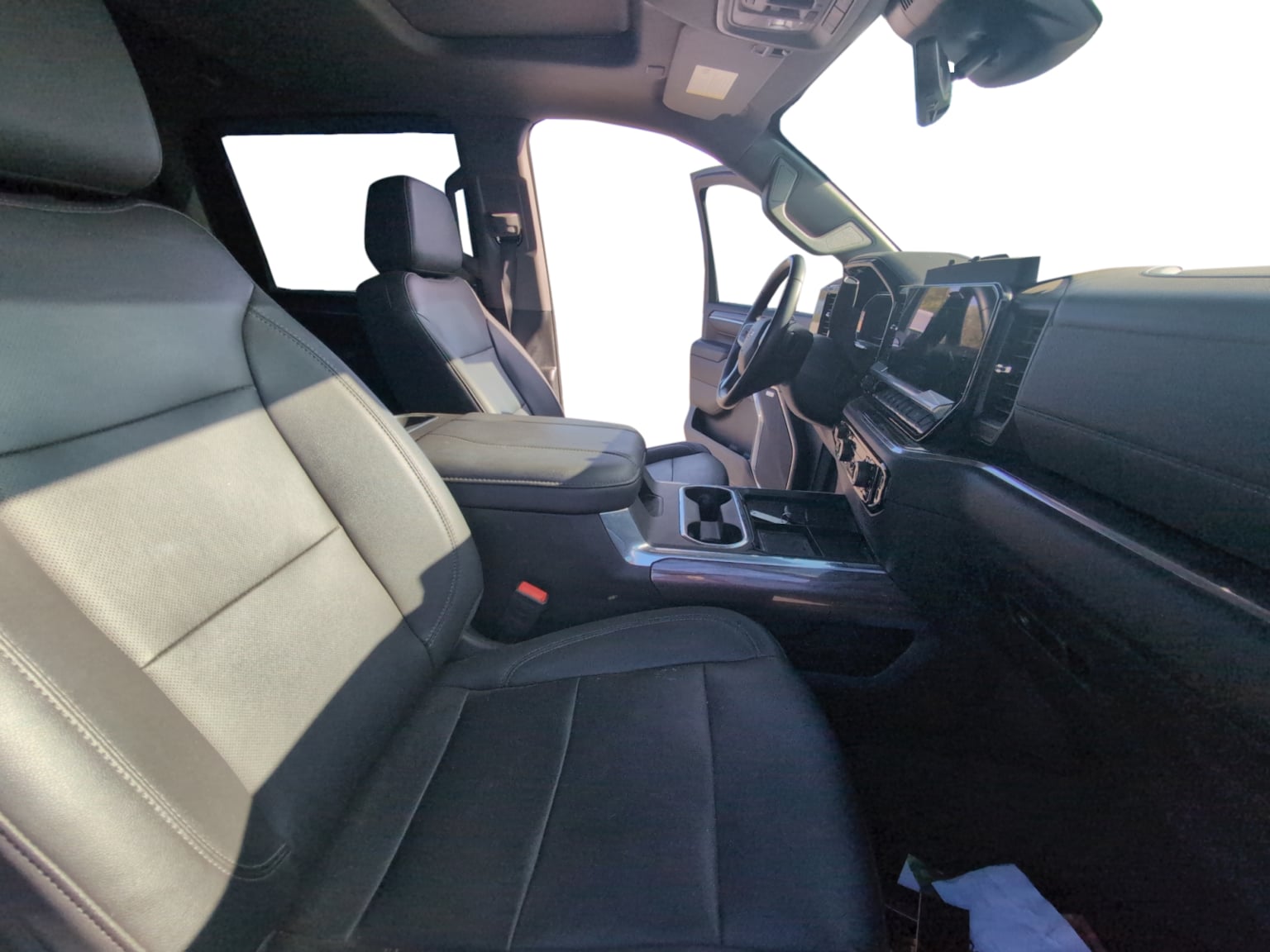 Chevrolet Silverado photo 17