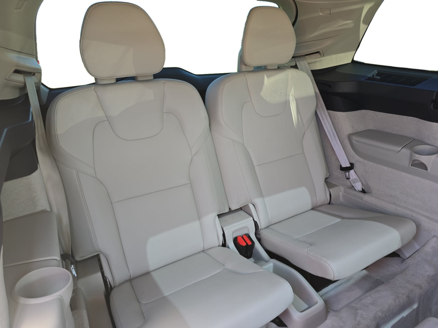 Volvo XC90 photo 18
