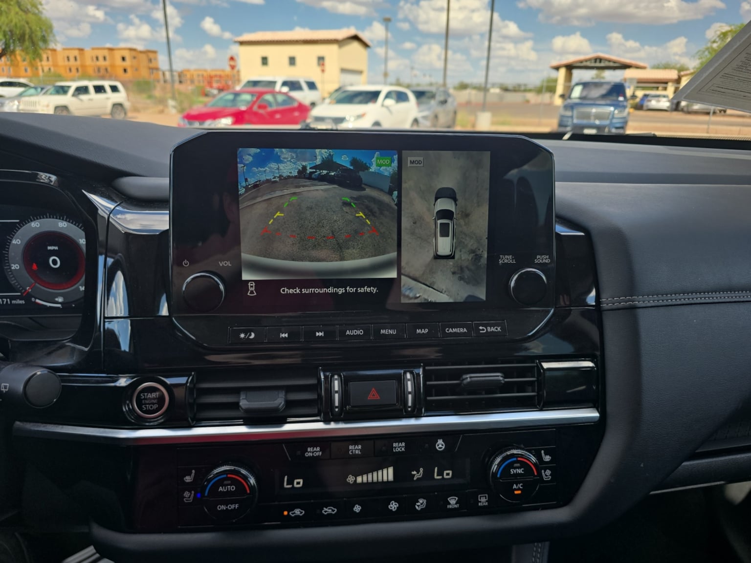Nissan Pathfinder photo 21