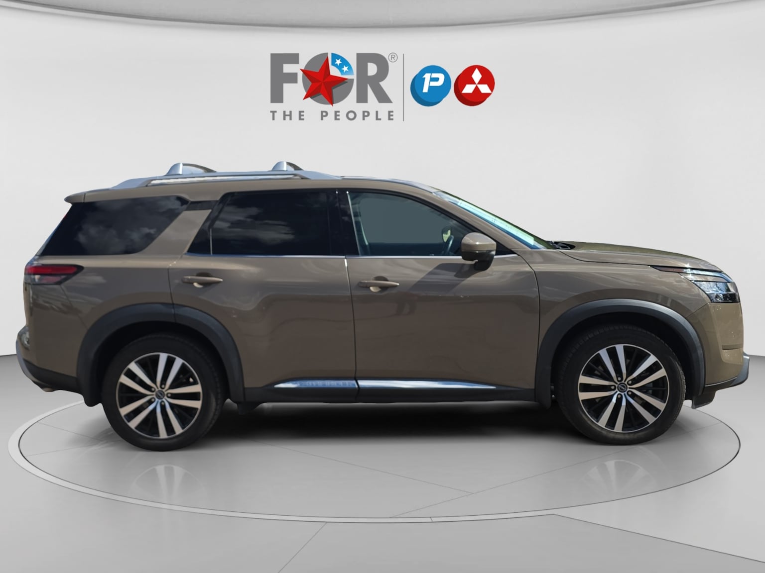 Nissan Pathfinder photo 6