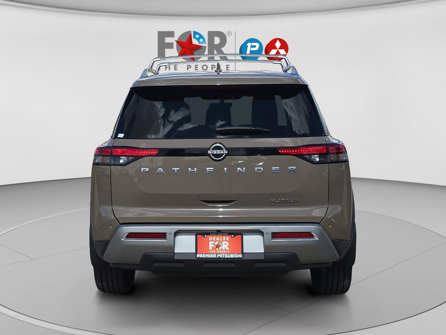 Nissan Pathfinder photo 4
