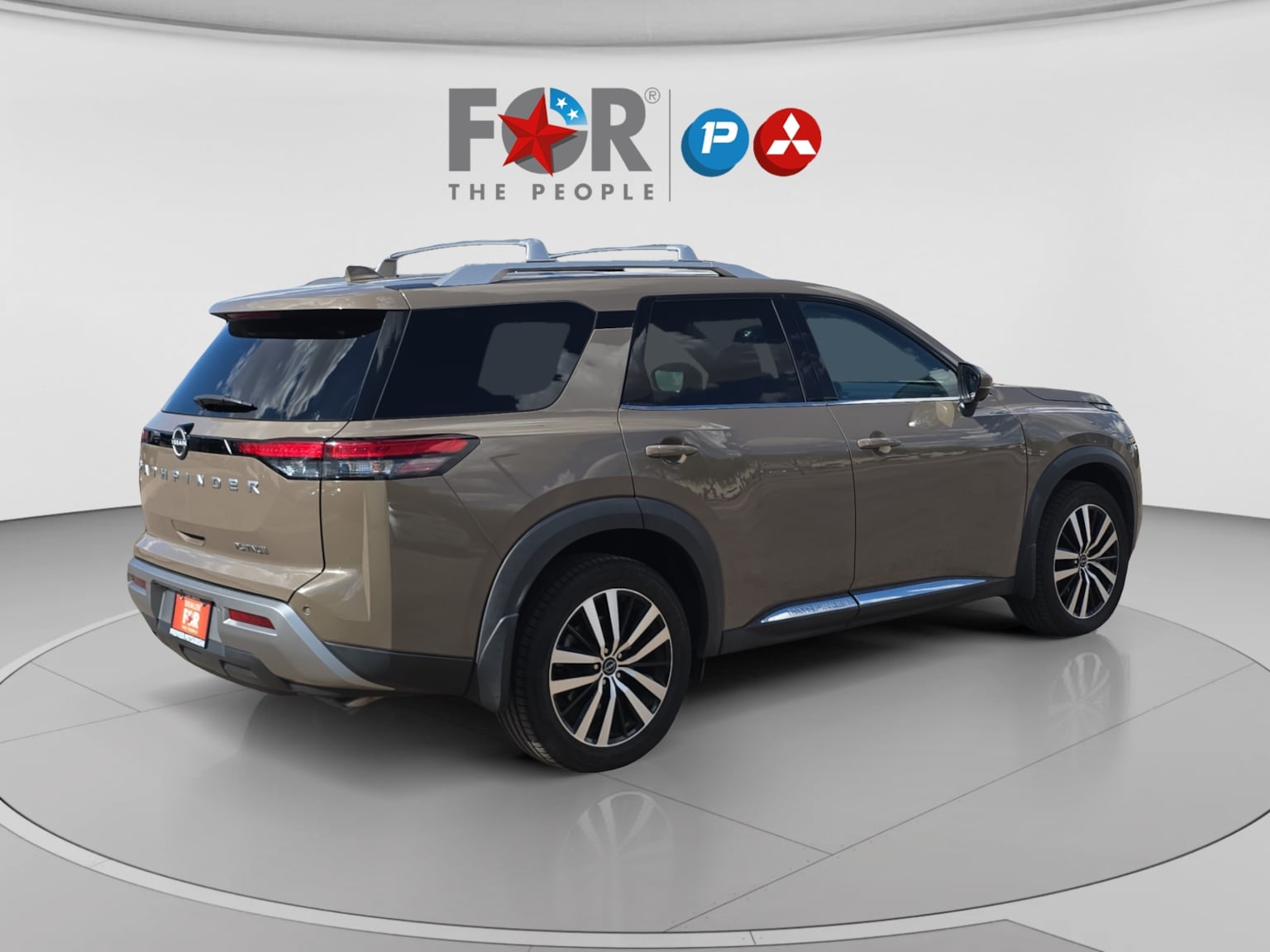 Nissan Pathfinder photo 5
