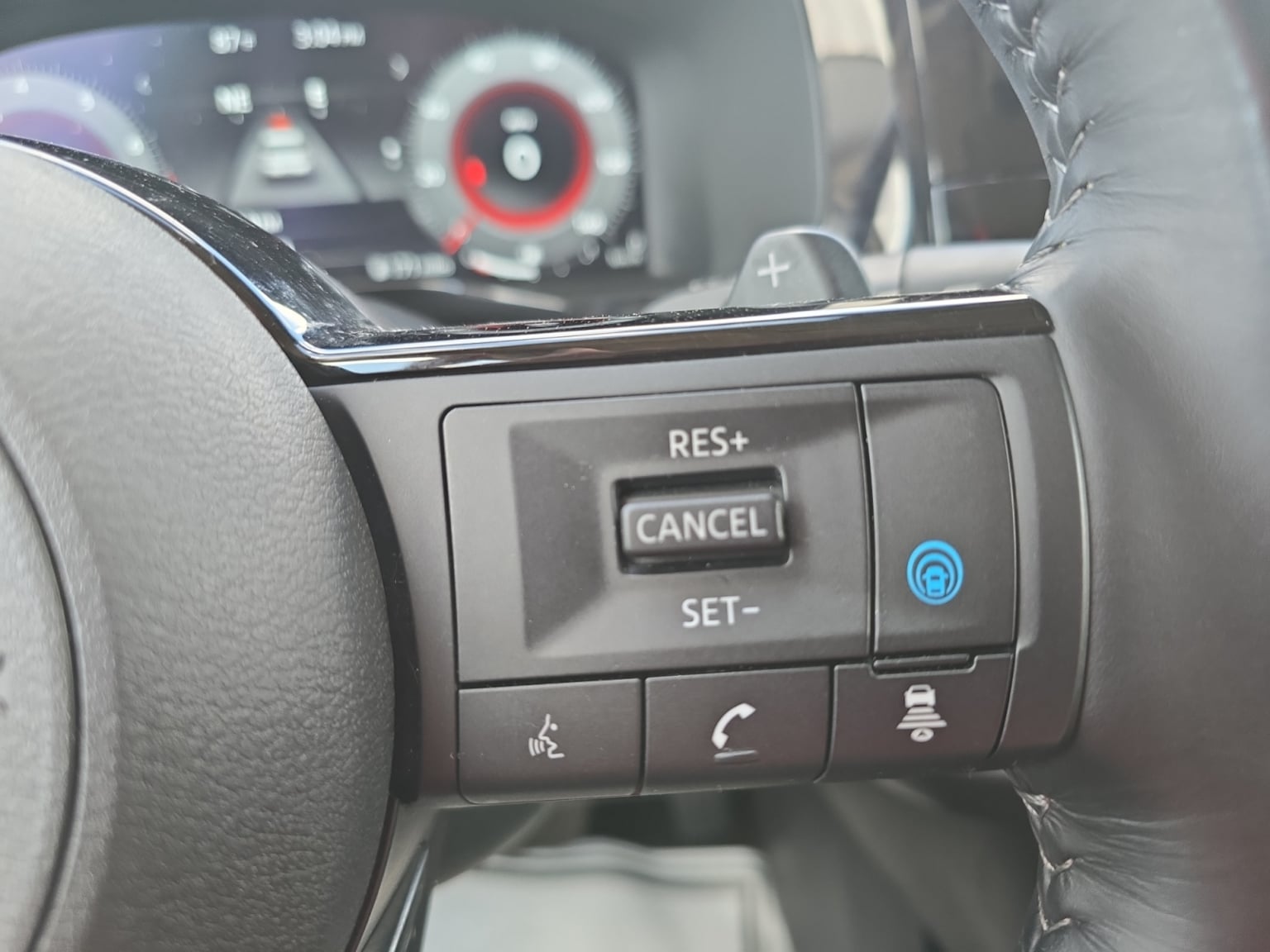 Nissan Pathfinder photo 23