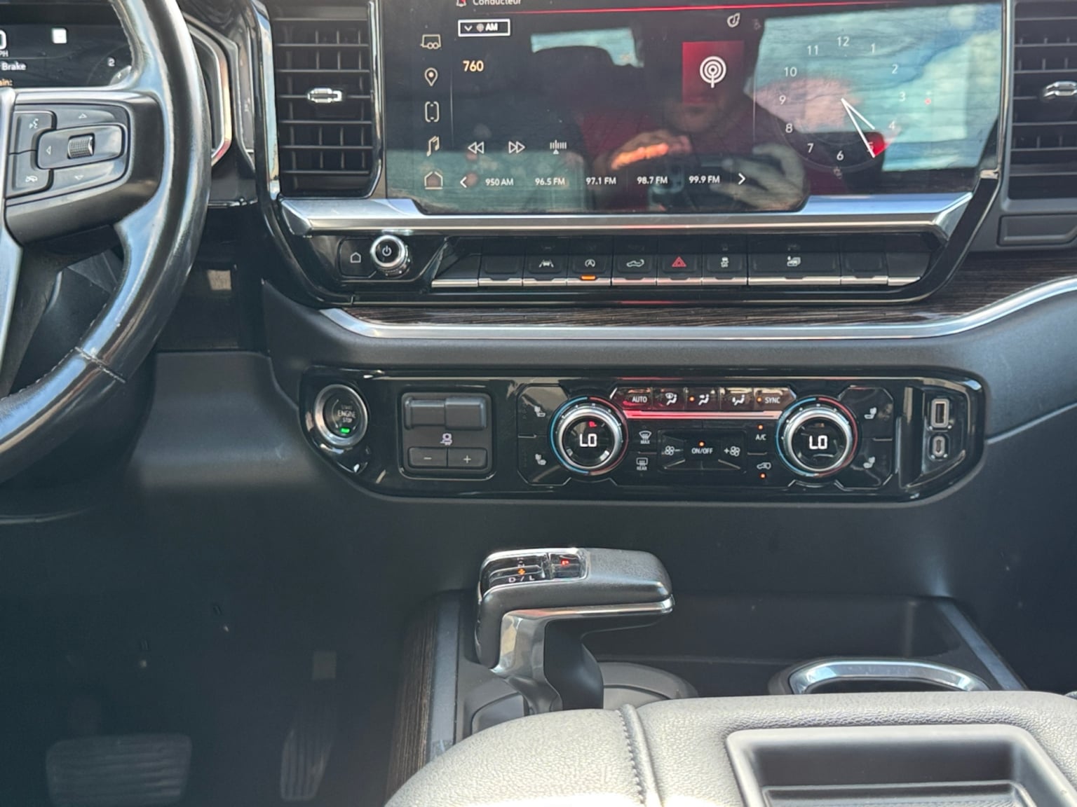 GMC Sierra photo 15