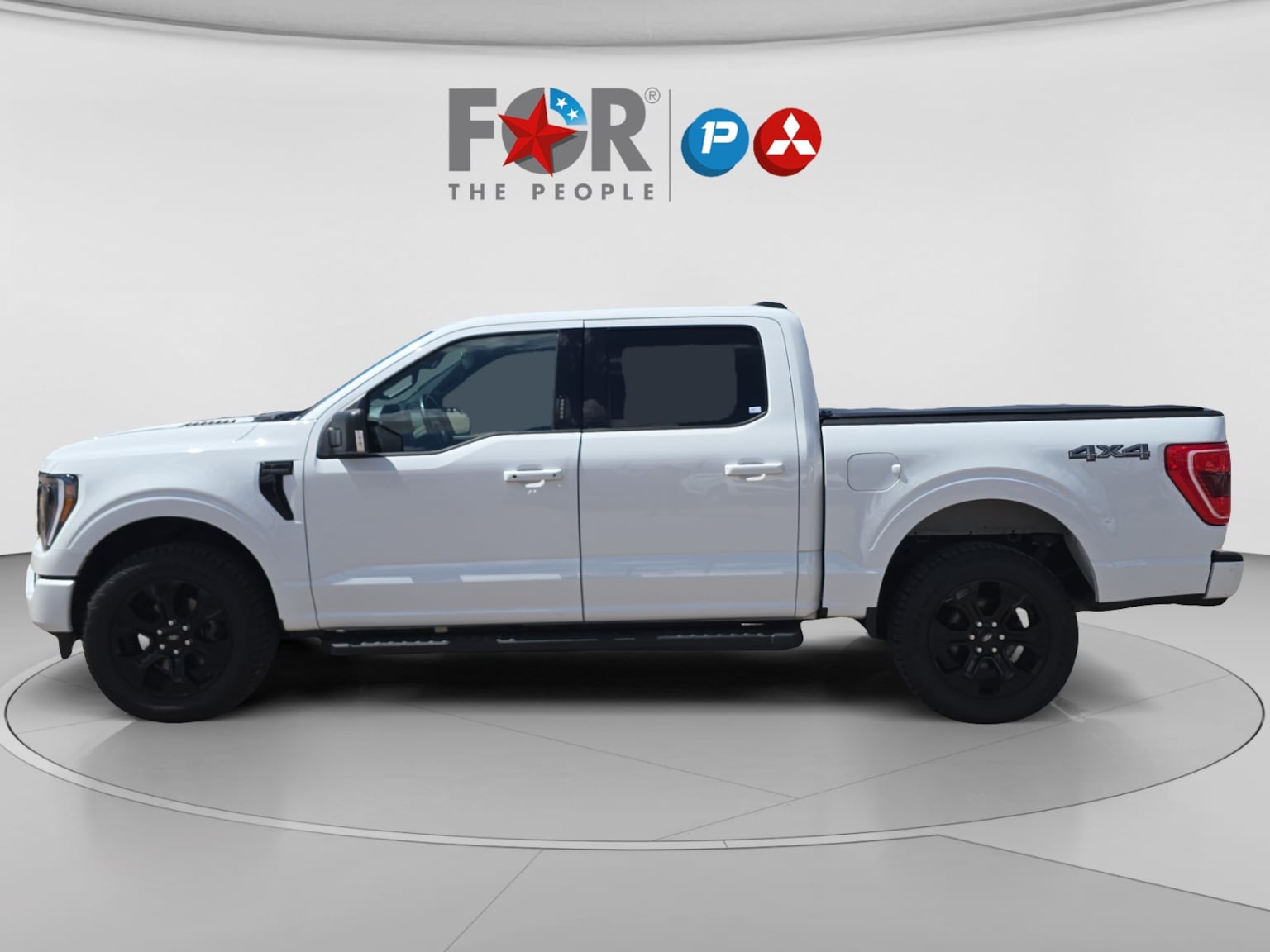 Ford F-150 photo 2