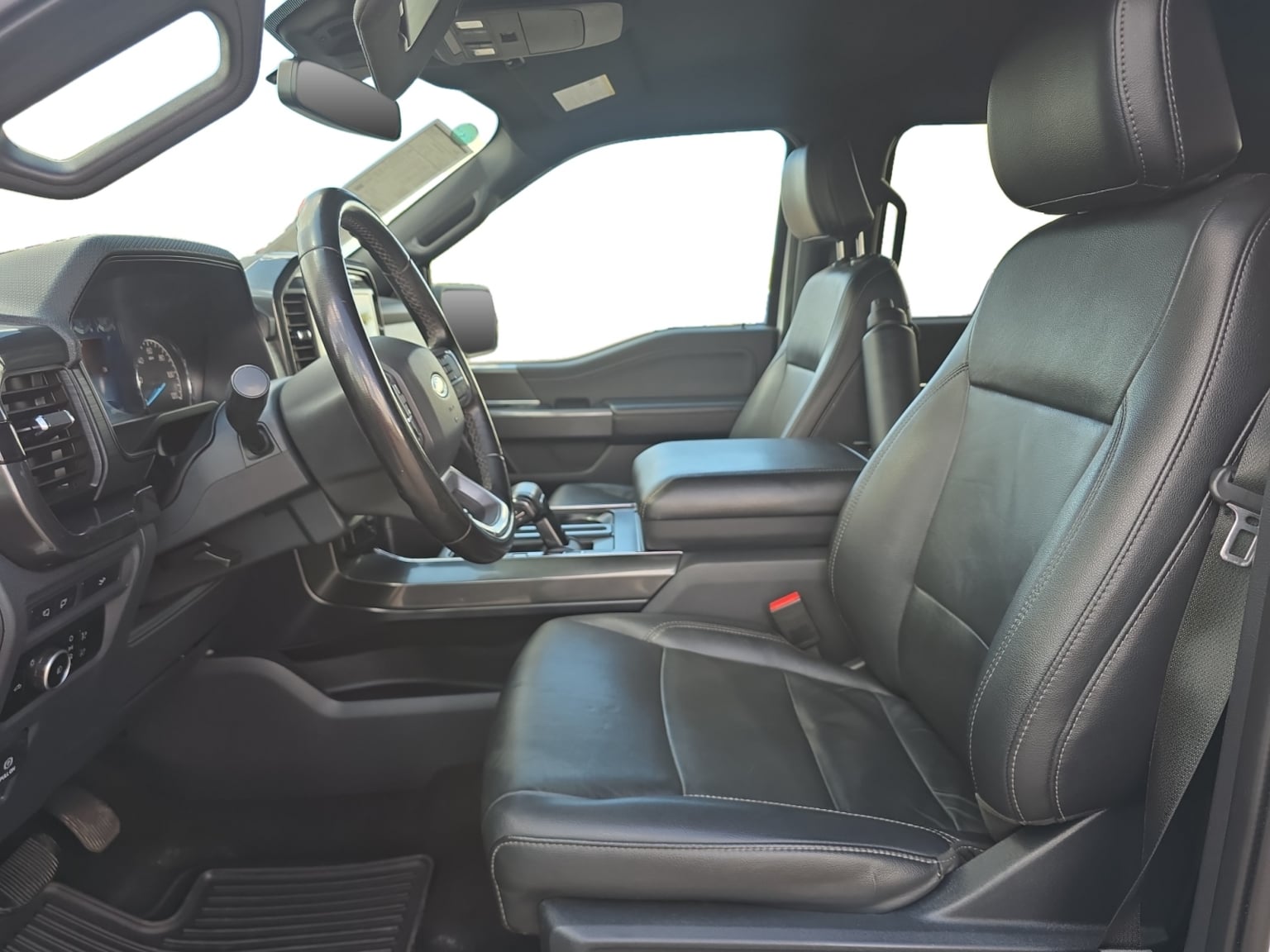 Ford F-150 photo 10