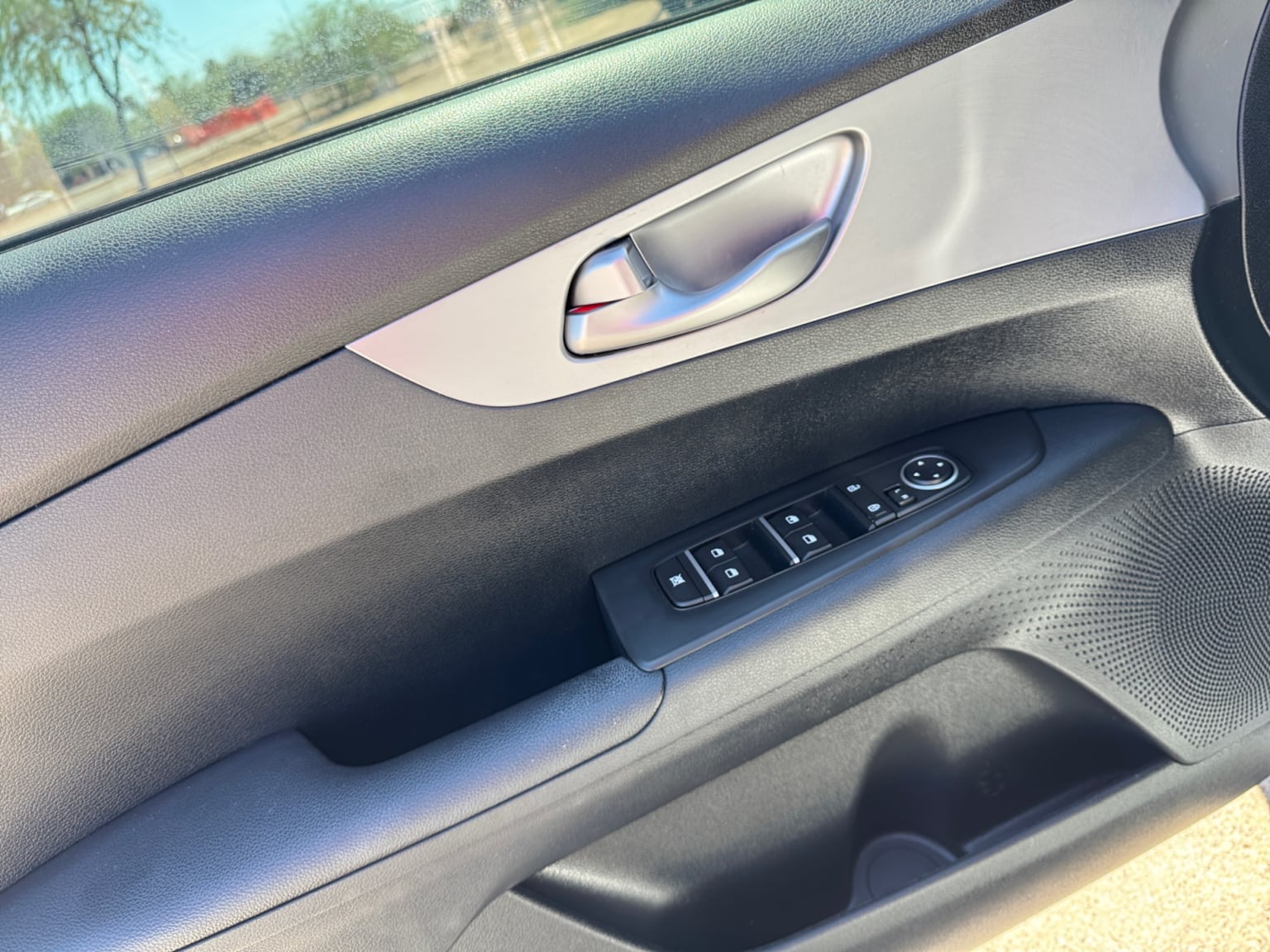 Kia Forte photo 11