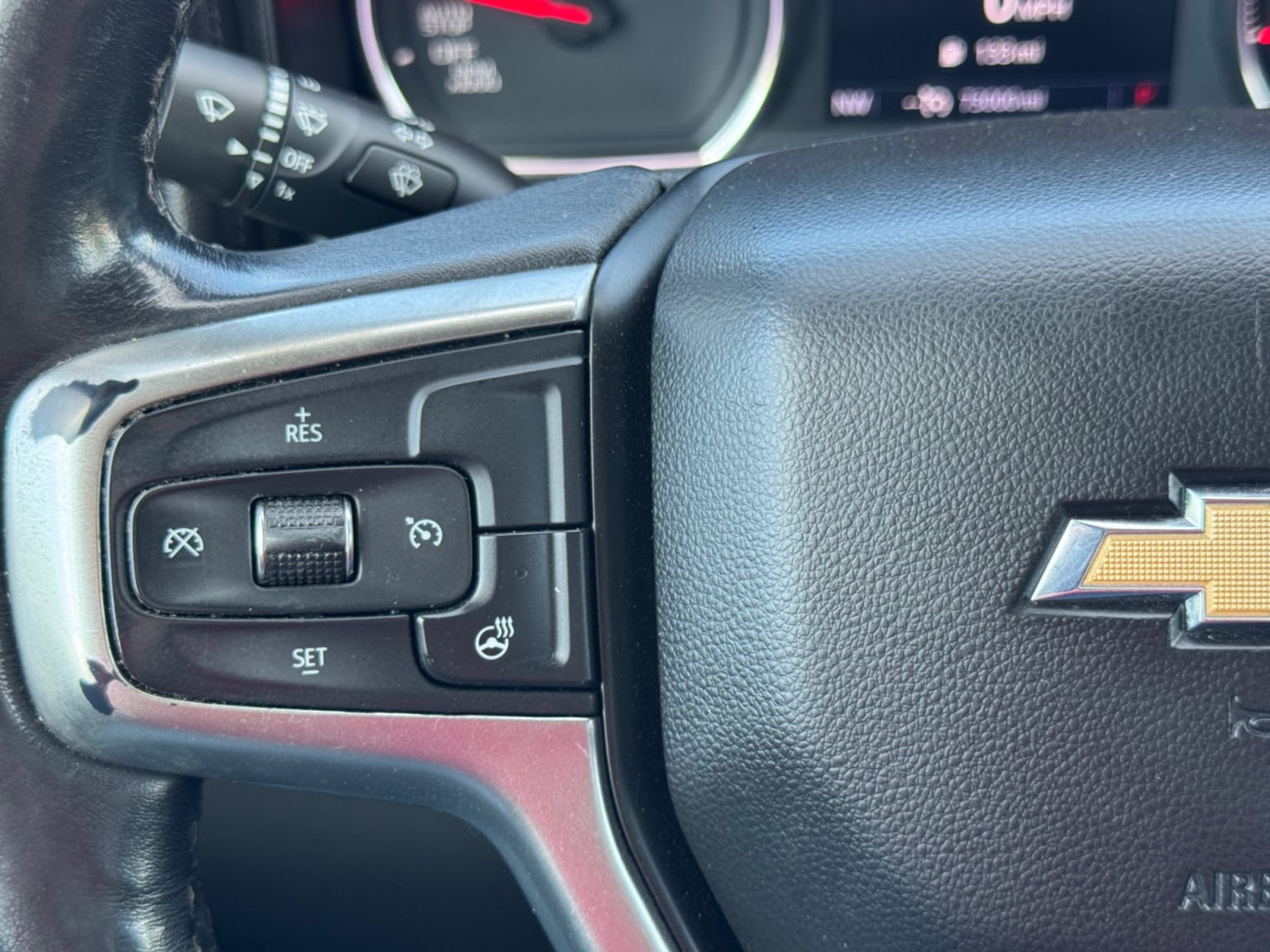 Chevrolet Silverado photo 22