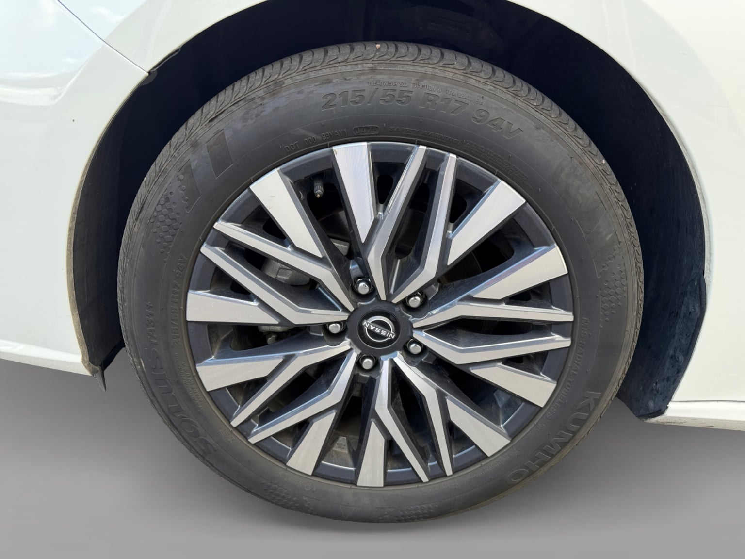 Nissan Altima photo 9
