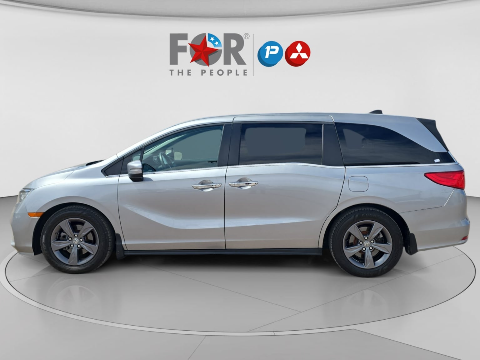 Honda Odyssey photo 2