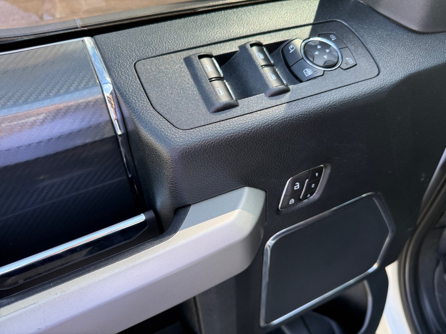 Ford F-150 photo 11