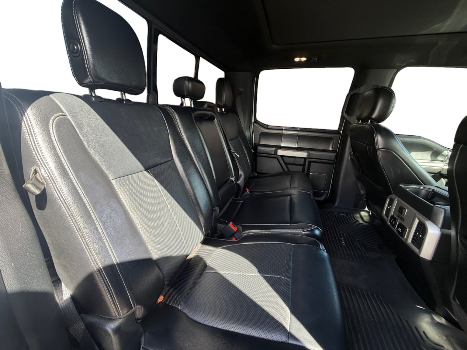 Ford F-150 photo 18