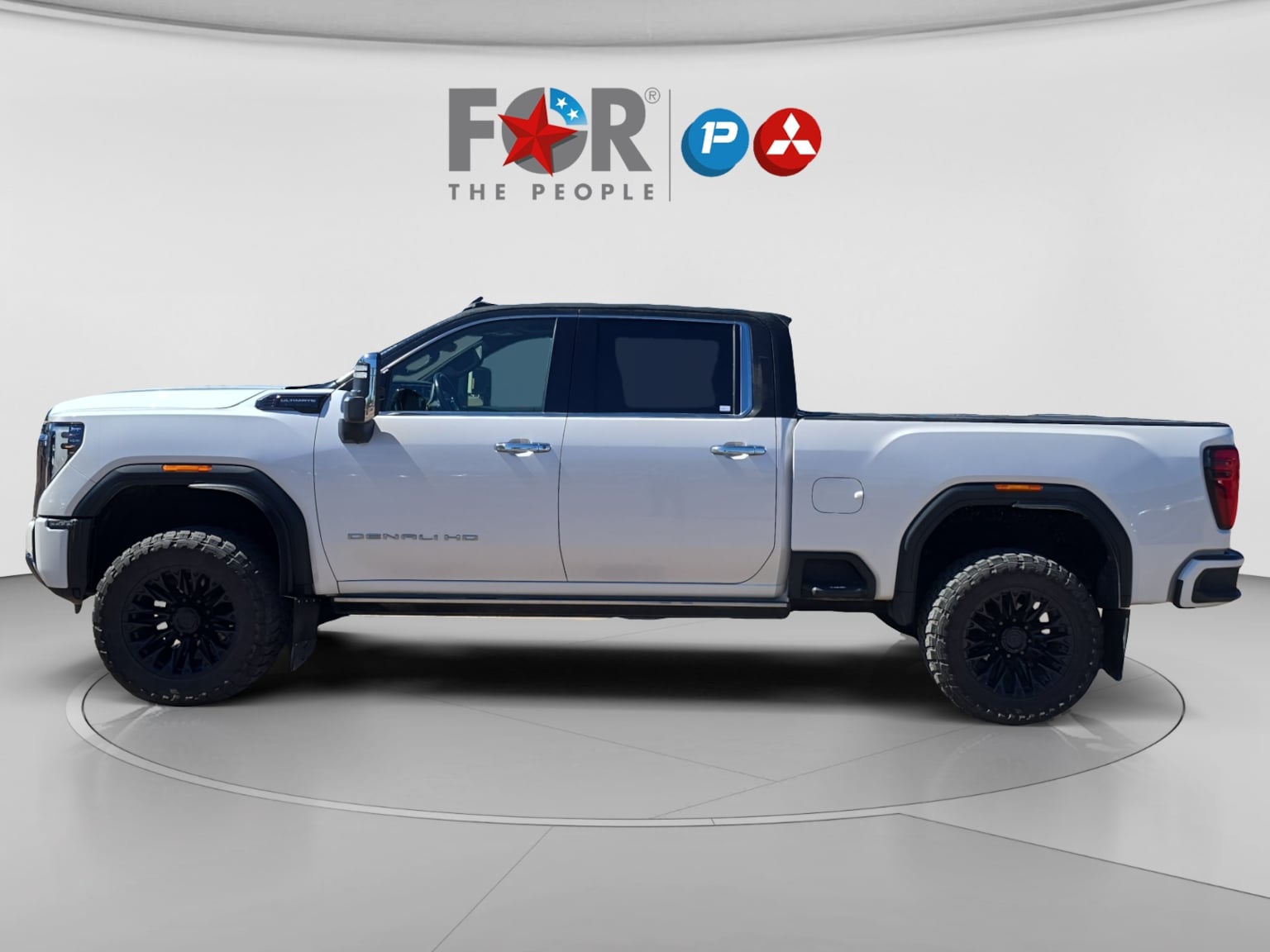 GMC Sierra photo 2