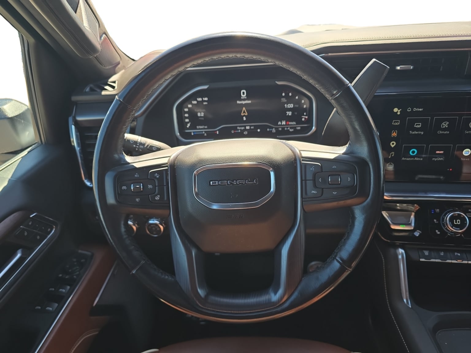 GMC Sierra photo 13