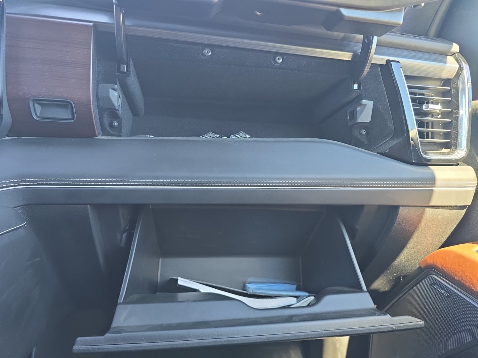 GMC Sierra photo 24