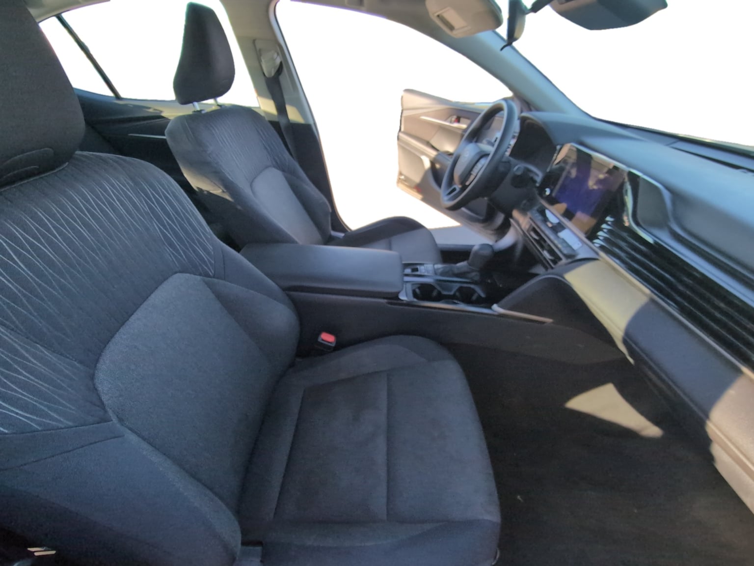 Toyota Camry photo 17