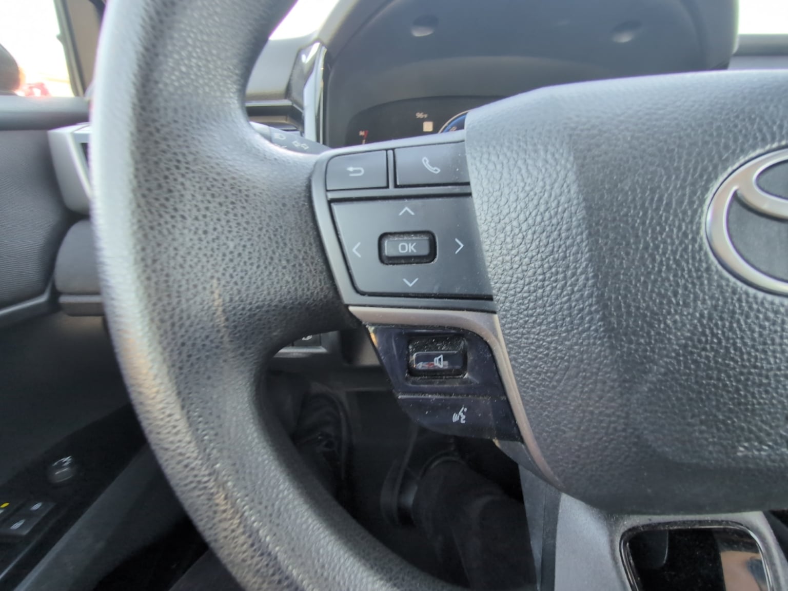 Toyota Camry photo 22