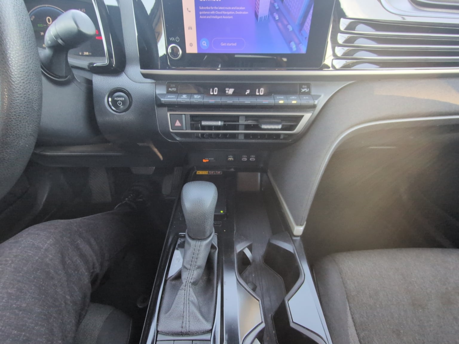 Toyota Camry photo 15