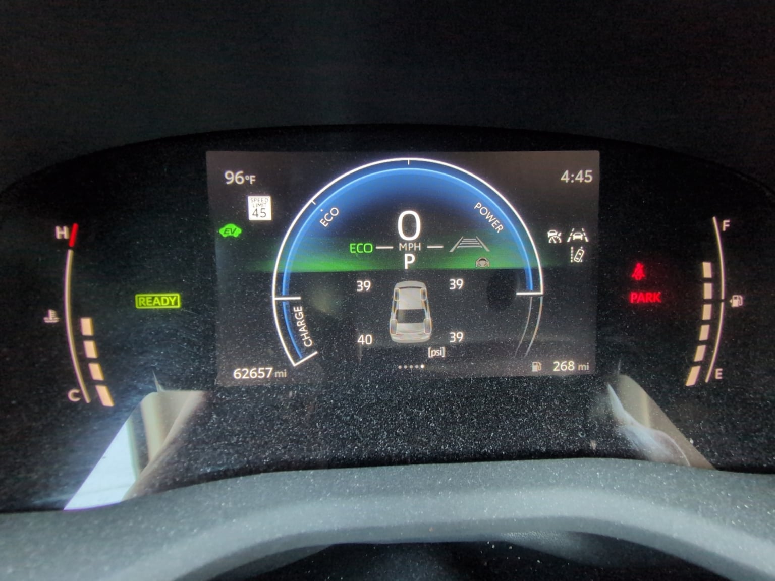 Toyota Camry photo 14