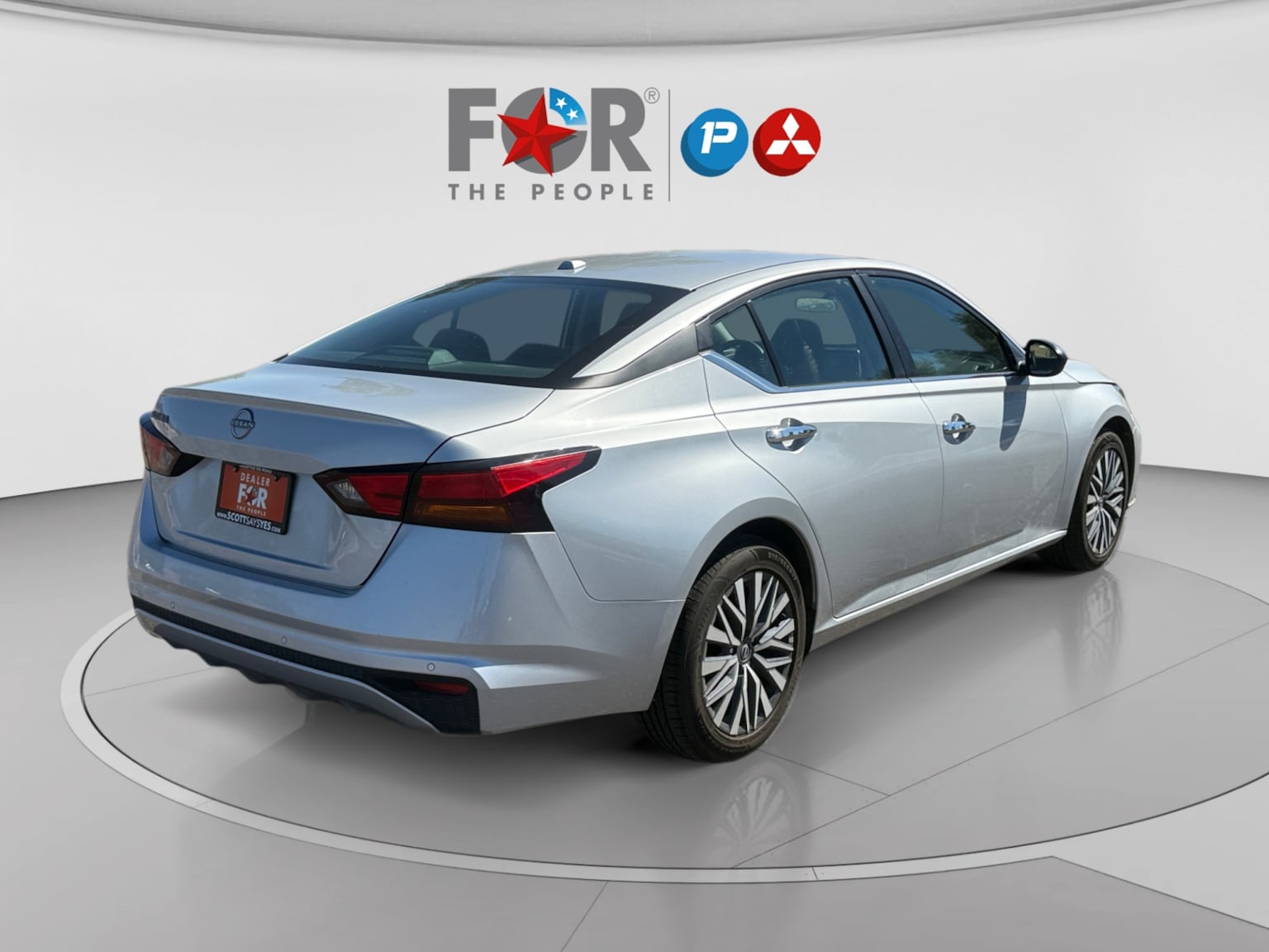 Nissan Altima photo 5