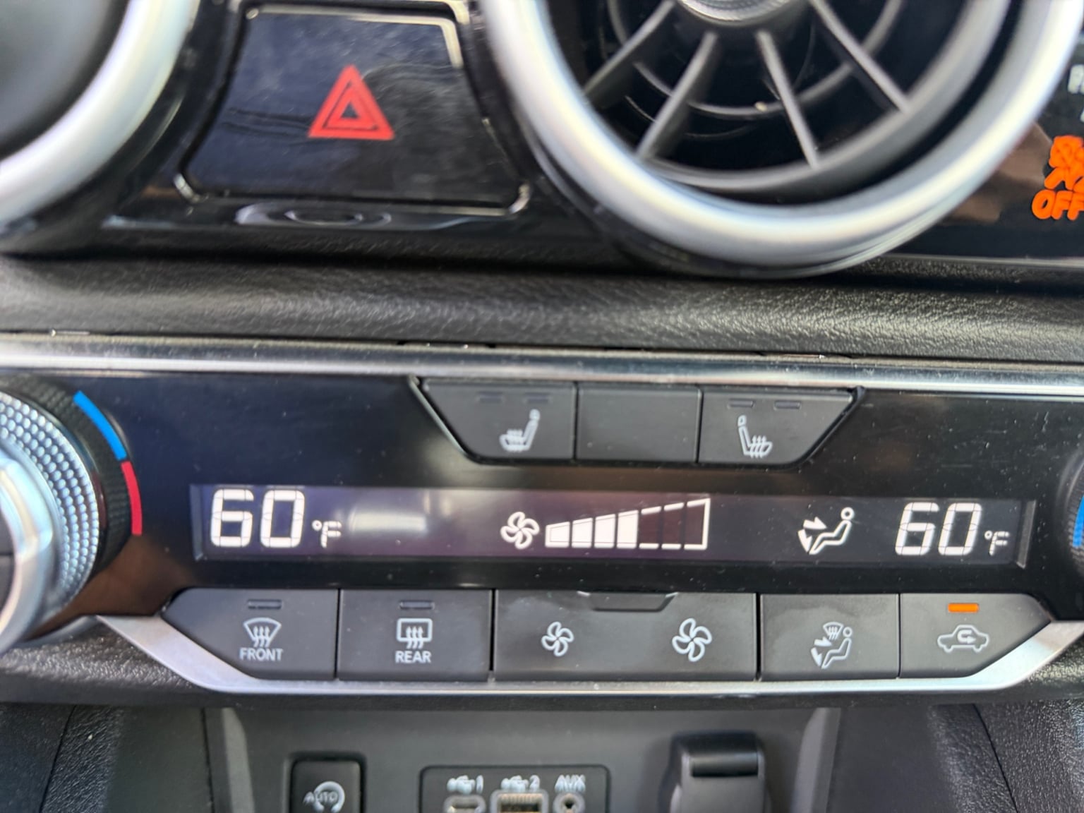 Nissan Sentra photo 23