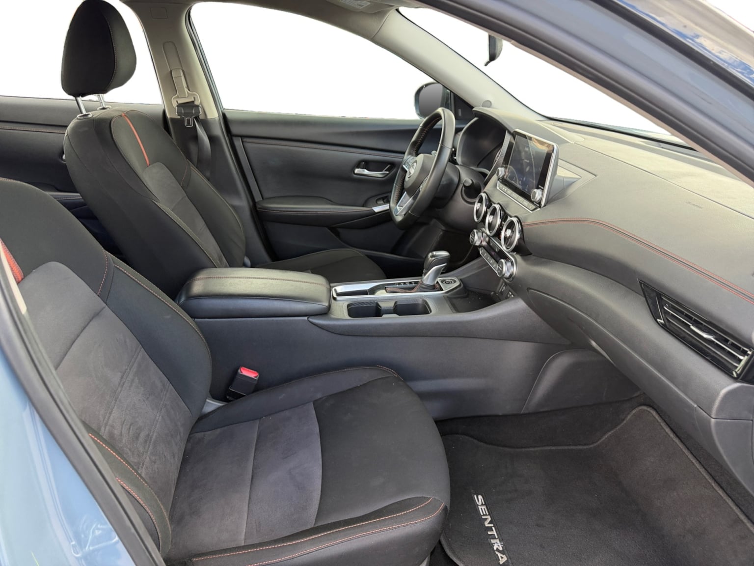 Nissan Sentra photo 16