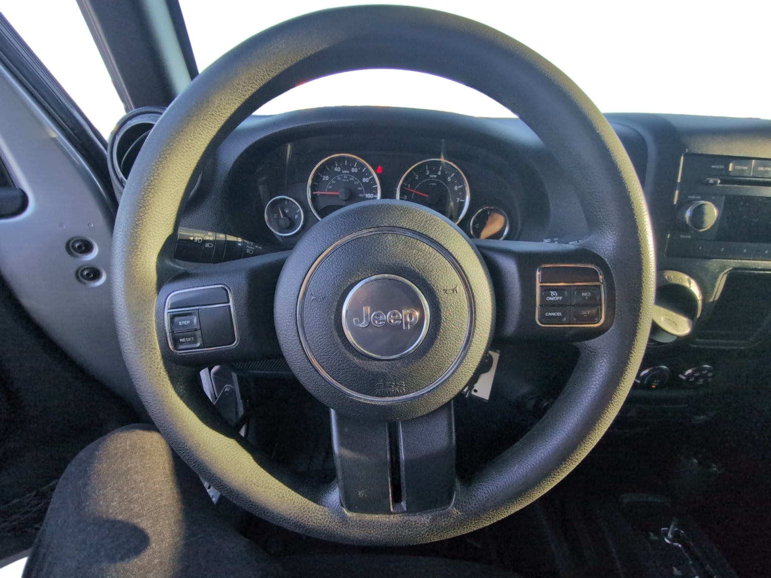 Jeep Wrangler photo 13