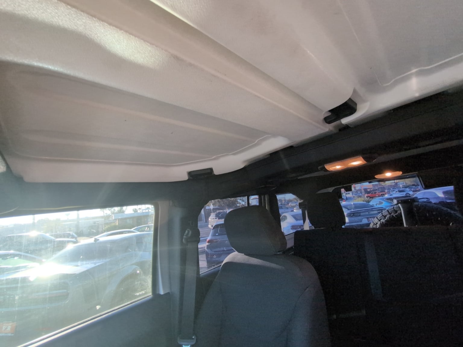 Jeep Wrangler photo 25