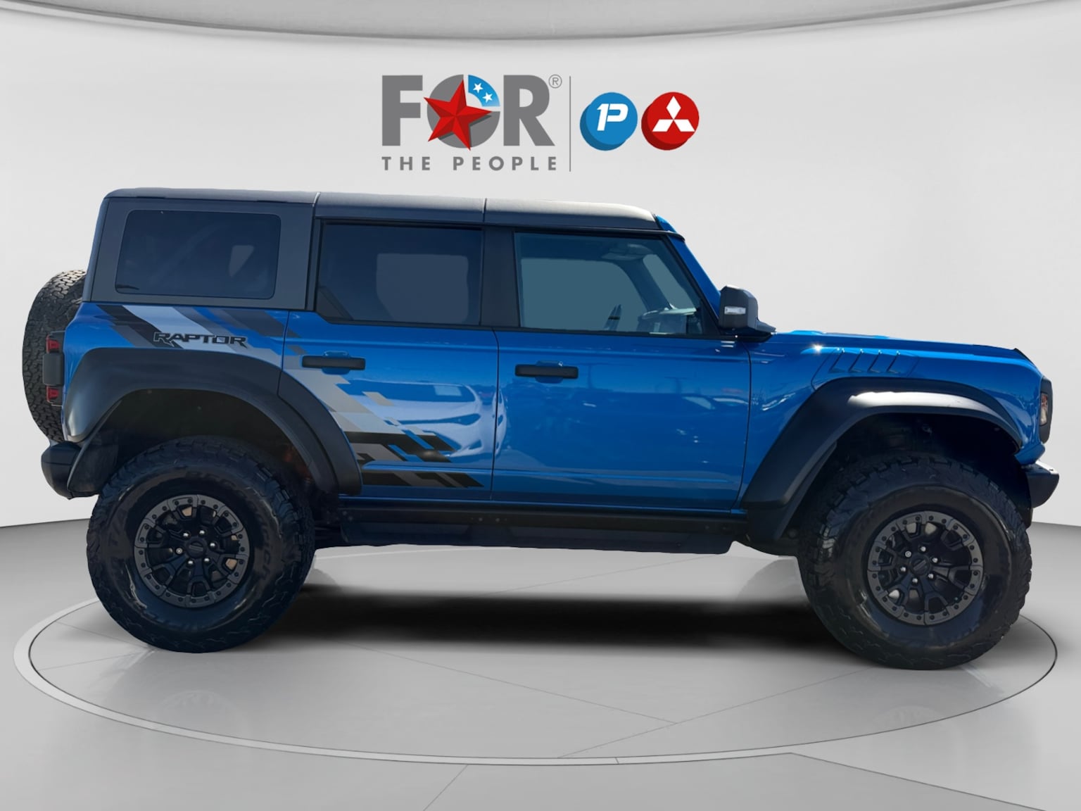 Ford Bronco photo 6