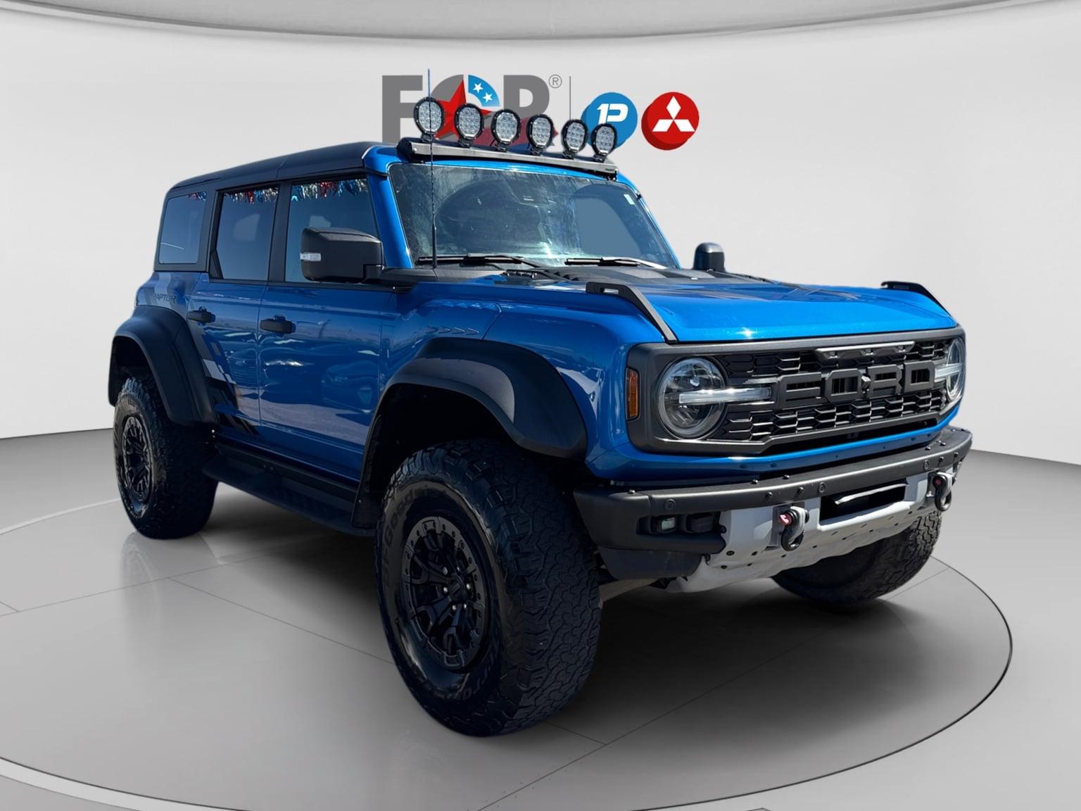 Ford Bronco photo 7