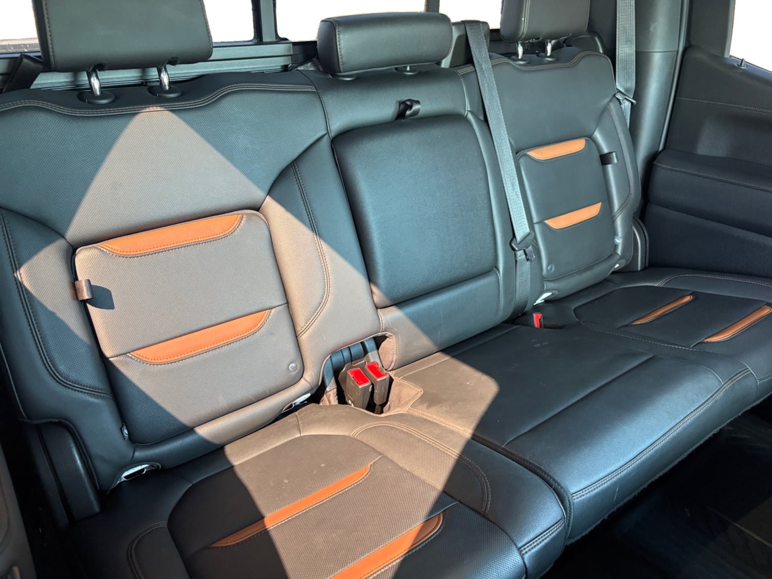 GMC Sierra photo 18
