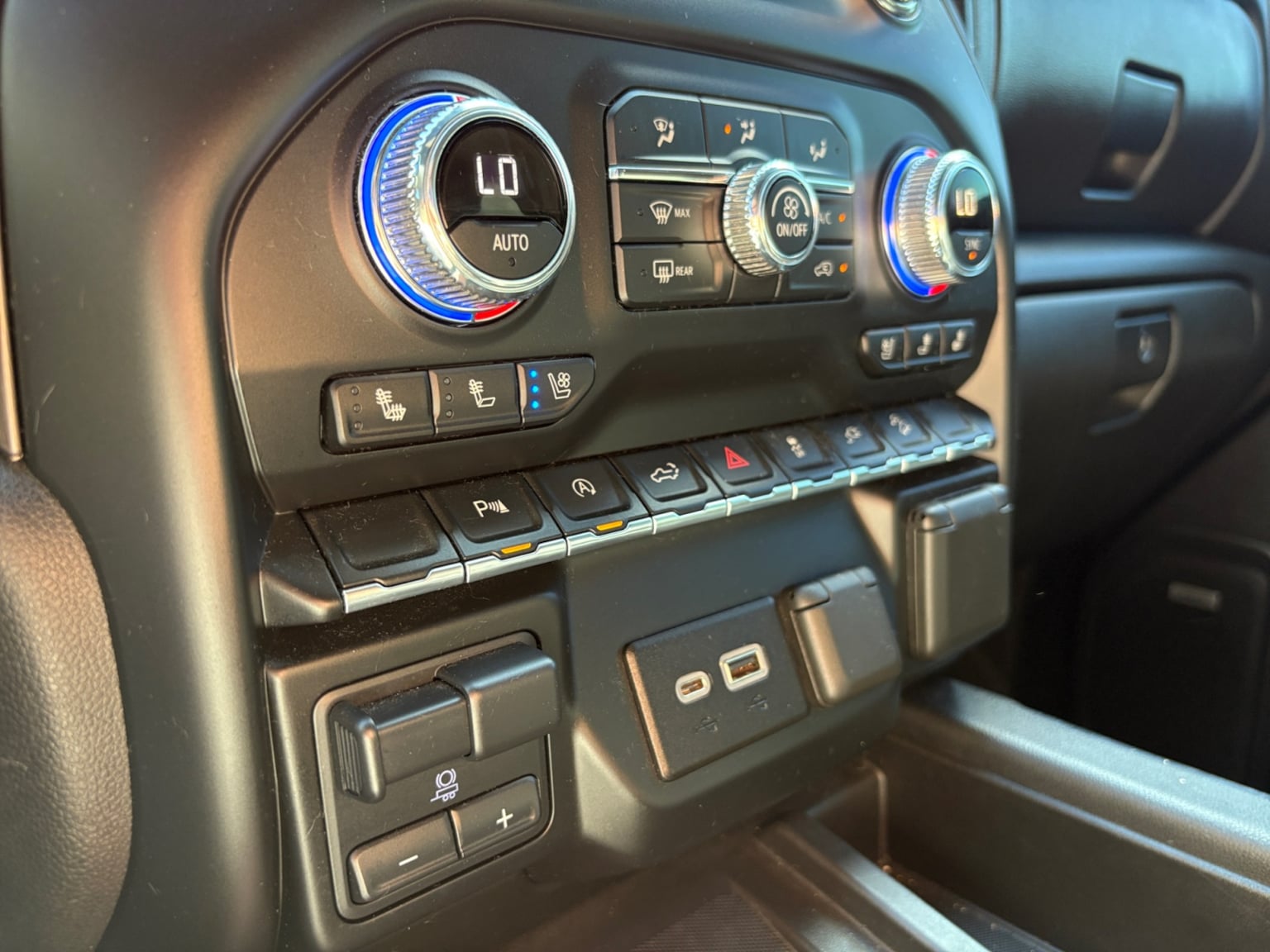 GMC Sierra photo 22